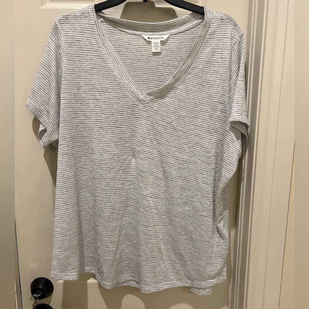 Athleta Light Gray Striped Short Sleeve Tee